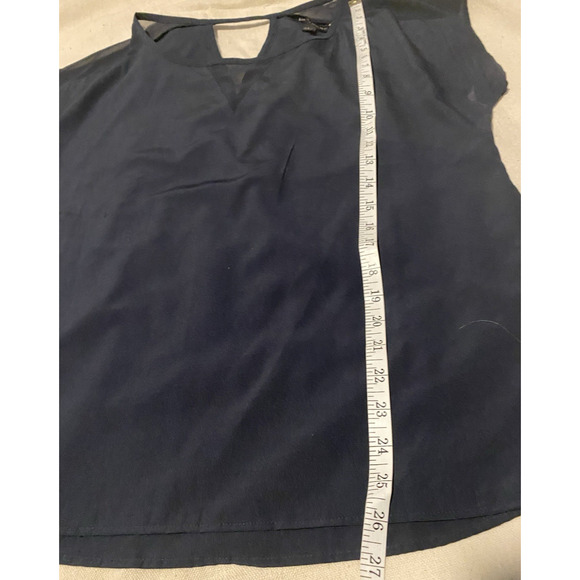 Banana Republic Womens Dark Blouse Size Large Navy Silky Office Dressy Top - Picture 10 of 10